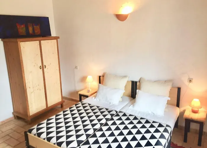 Casa Da Pedra Azul * Santo Estevao (Faro)